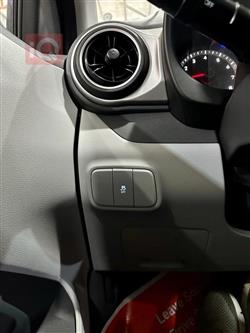 هيونداي i10